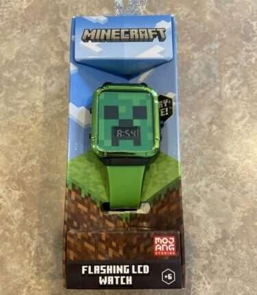 Brand New Minecraft Green Flashing LCD Watch NIB NRFB Free Shipping