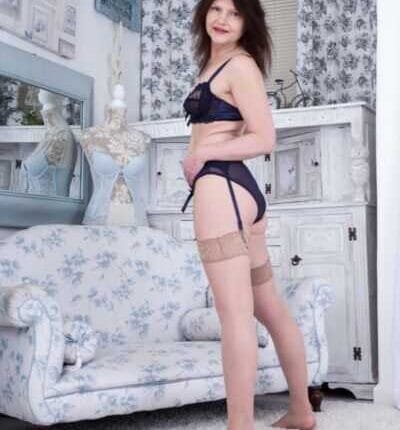 8x10 Pin Up Glossy Color Photo Print Cee Cee #5