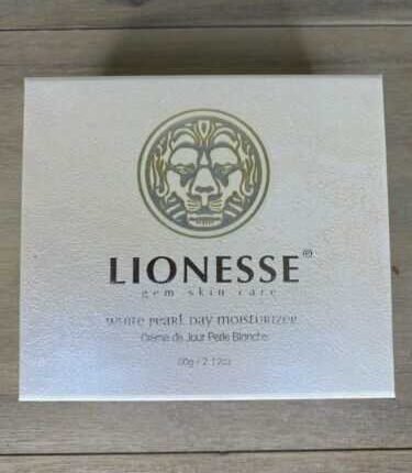 Lionesse Gem White Pearl Day Smooth Moisturizer Face Cream