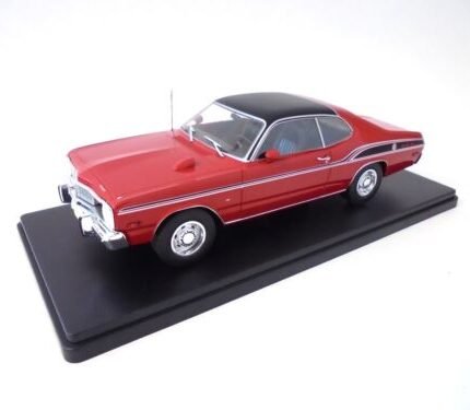 Dodge Valiant Super Bee - 1:24 Salvat Diecast model car M015