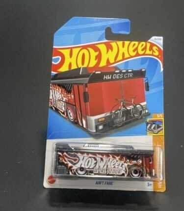 Hot Wheels Treasure Hunt Aint Fare HW Fast Transit #31